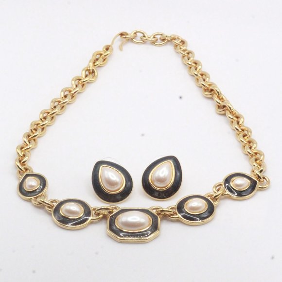 Monet Signed Designer Faux Pearl Enamel Link Necklace Earrings Set - Picture 1 of 8